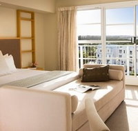 Quality Suites Deep Blue - Accommodation Adelaide