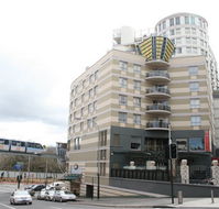 Seasons Darling Harbour - Accommodation Adelaide
