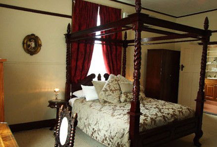 Adelong NSW Accommodation Adelaide