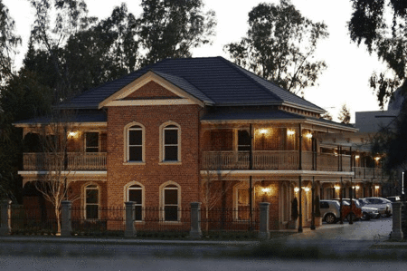 Carlyle Suites  Apartments - Accommodation Adelaide