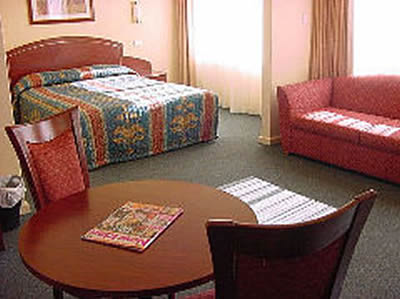 Embassy Motel - Accommodation Adelaide 0