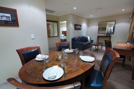 Saumarez Ponds NSW Accommodation Adelaide