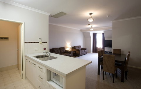Regal Apartments - Accommodation Adelaide 1