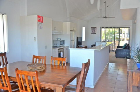 Outrigger Bay Apartments - Accommodation Adelaide 12
