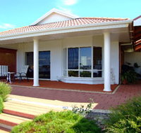 Close Encounters Bed and Breakfast - Accommodation Adelaide