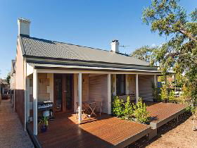 Strathalbyn Villas - Accommodation Adelaide 0