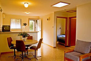 Ulonga Lodge - Accommodation Adelaide 2