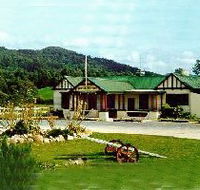 Pub in the Paddock - Accommodation Adelaide