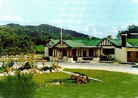 Pub In The Paddock - Accommodation Adelaide 0
