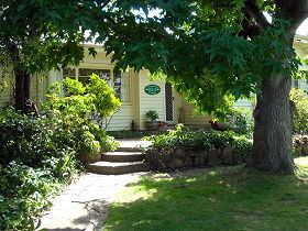 Magnolia Cottage B&B - Accommodation Adelaide 0