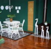 Chalet Chic - Accommodation Adelaide