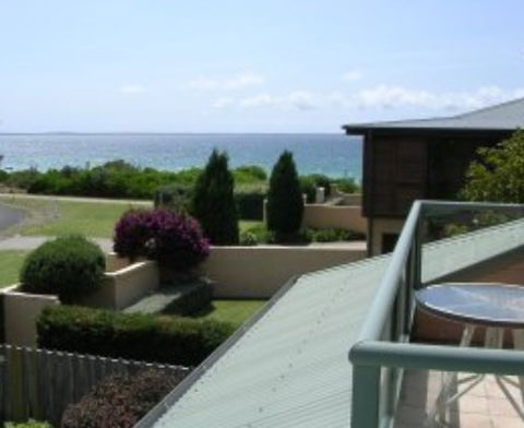 A Bay Beachcomber And Jervis Bays SeaChange - Accommodation Adelaide 2
