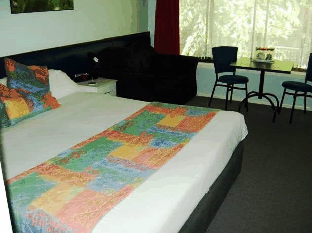 Poinciana Motel - Accommodation Adelaide