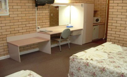 Country Manor Motor Inn - Accommodation Adelaide 1