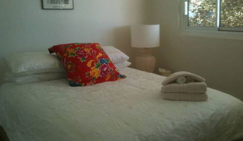 Absolute Beachfront Manly Bed And Breakfast - Accommodation Adelaide 4