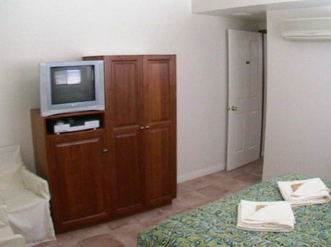 R & R @ Woodgate Beach - Accommodation Adelaide 1