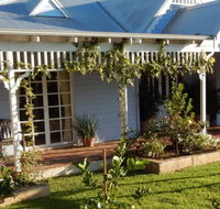 Lanterns Retreat - Accommodation Adelaide