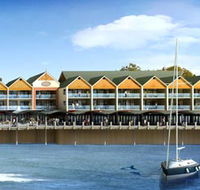 Quality Suites Crest Mandurah - Accommodation Adelaide