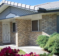 Cedar Lodge Holiday Units - Accommodation Adelaide