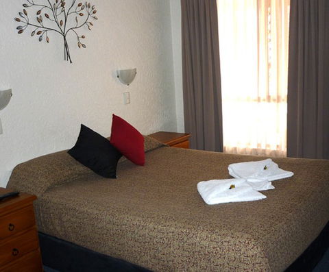 Bundaberg Spanish Motor Inn - Accommodation Adelaide 4