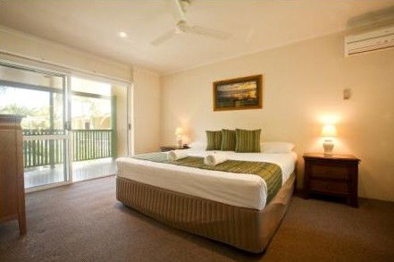 A Tropical Nite - Accommodation Adelaide 3