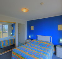 Surfers Beachside Holiday Apartments - Accommodation Adelaide