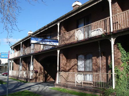 Albury Townhouse - Accommodation Adelaide 0
