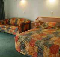Runaway Bay Motor Inn - Accommodation Adelaide