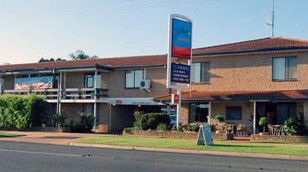 Nyngan NSW Accommodation Adelaide