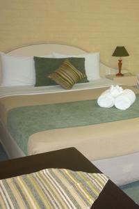 Reef Gateway Motor Inn - Accommodation Adelaide 0