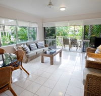 Driftwood Mantaray On Macrossan - Accommodation Adelaide