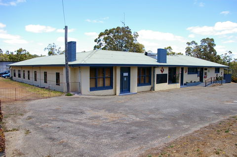 Rocky Gully Pub - Accommodation Adelaide 0