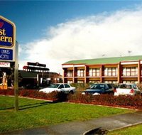 Taylors Lakes Hotel - Accommodation Adelaide