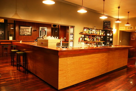 Royal Standard Hotel - Accommodation Adelaide 0