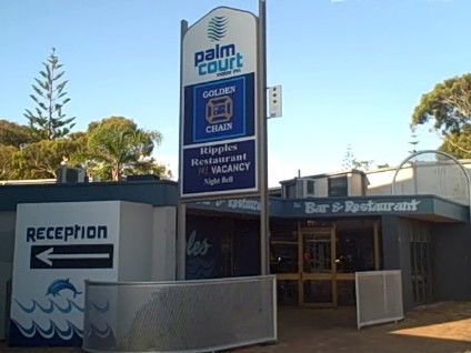 Golden Chain Palm Court Motor Inn - Accommodation Adelaide 0