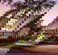 Country Pathfinder Motor Inn - Accommodation Adelaide