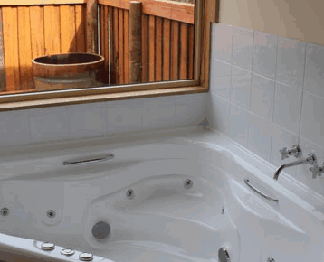 Tullah Lakeside Chalets - Accommodation Adelaide 2