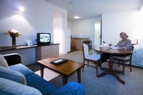 Hotel Cavalier - Accommodation Adelaide 1