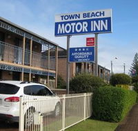 Town Beach Motor Inn - Accommodation Adelaide