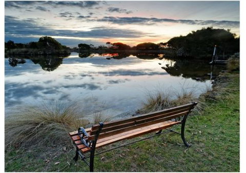 Stanley Lakeside Spa Cabins - Accommodation Adelaide 7