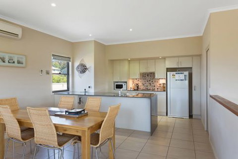 Eden Holiday Rentals - Accommodation Adelaide 5