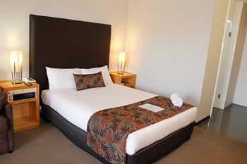 Sandown Regency - Accommodation Adelaide 0