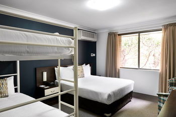 175 (formerly Wesley Lodge) - Accommodation Adelaide 6