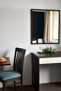175 (formerly Wesley Lodge) - Accommodation Adelaide 7