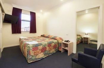 Miami Hotel Melbourne - Accommodation Adelaide 2
