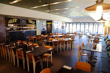 Alpha Hotel Eastern Creek - Accommodation Adelaide 11