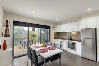 Bungunyah Apartments - Accommodation Adelaide 11