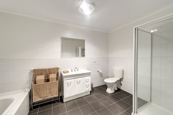 Bungunyah Apartments - Accommodation Adelaide 43