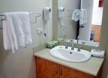 Glen Inn - Accommodation Adelaide 4