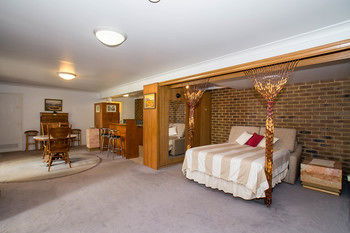 A Camelot Tower & Penthouse - Accommodation Adelaide 38
